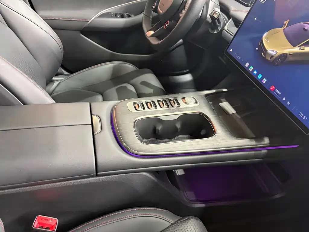 XIAOMI CAR XIAOMI SU7