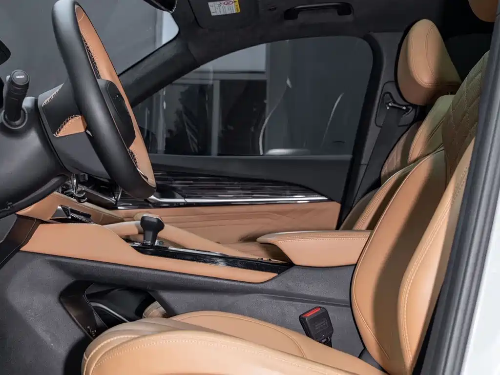 Geely Xingyue L EREV — миниатюра 11