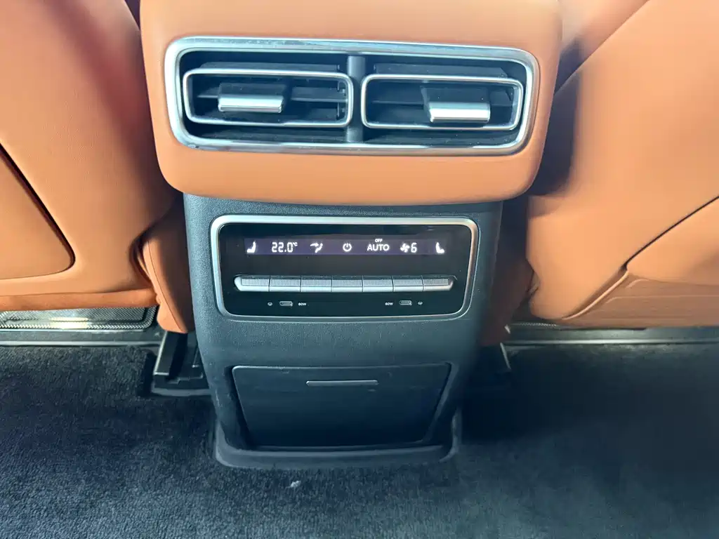 Li Auto Li L7 — миниатюра 11