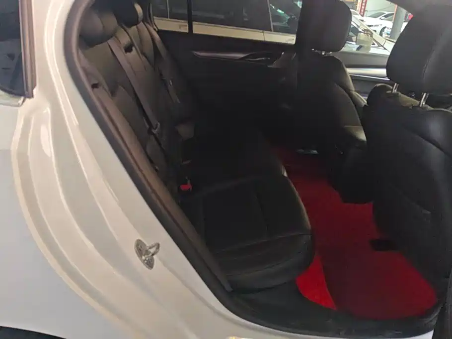 Cadillac CT5 — миниатюра 11