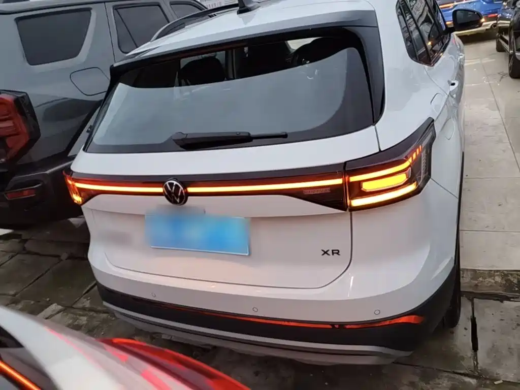 Volkswagen Tharu — миниатюра 6