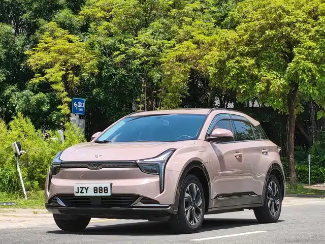 2022 Hozon Auto Neta U/X