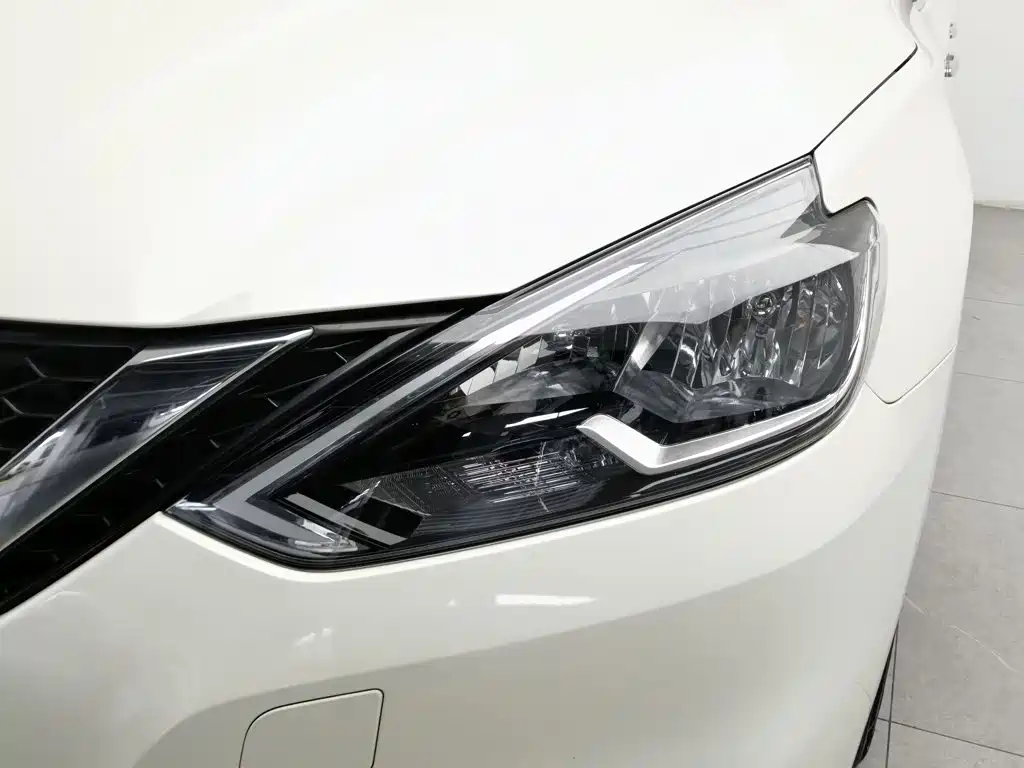 Nissan Sylphy — миниатюра 7