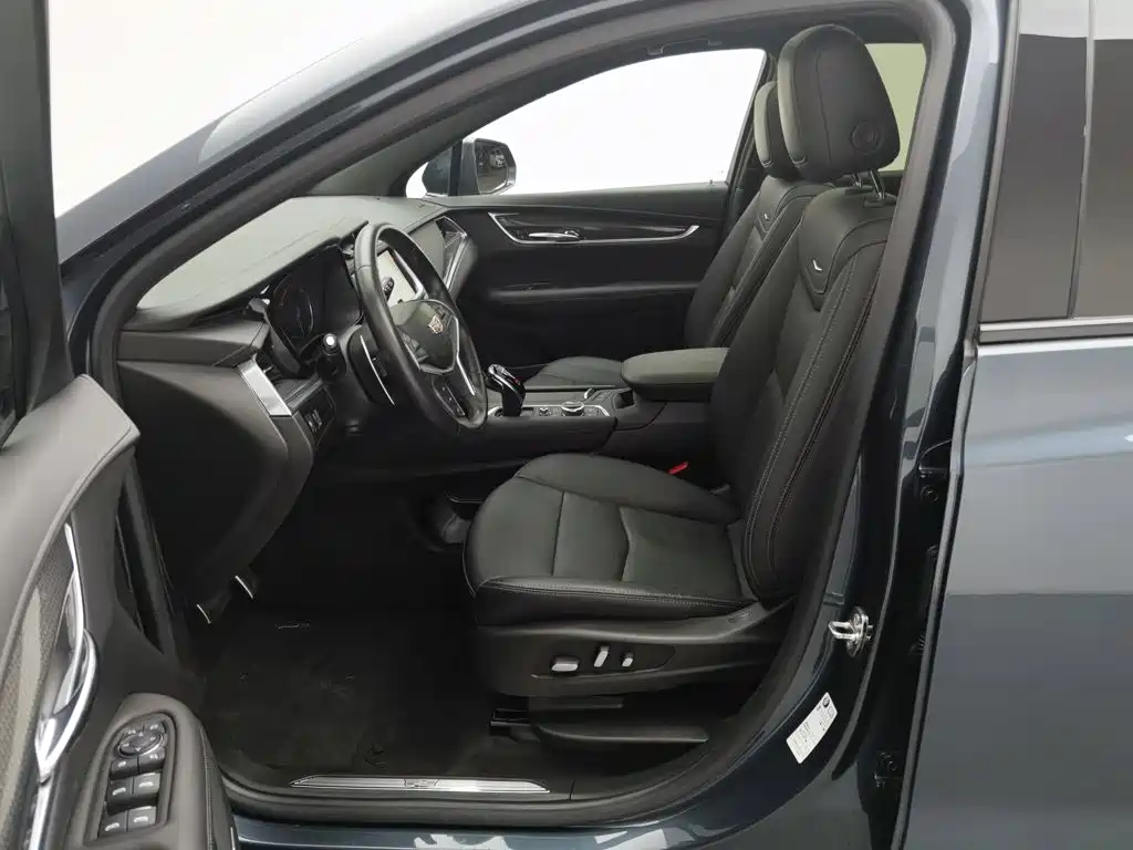 Cadillac XT5 — миниатюра 10