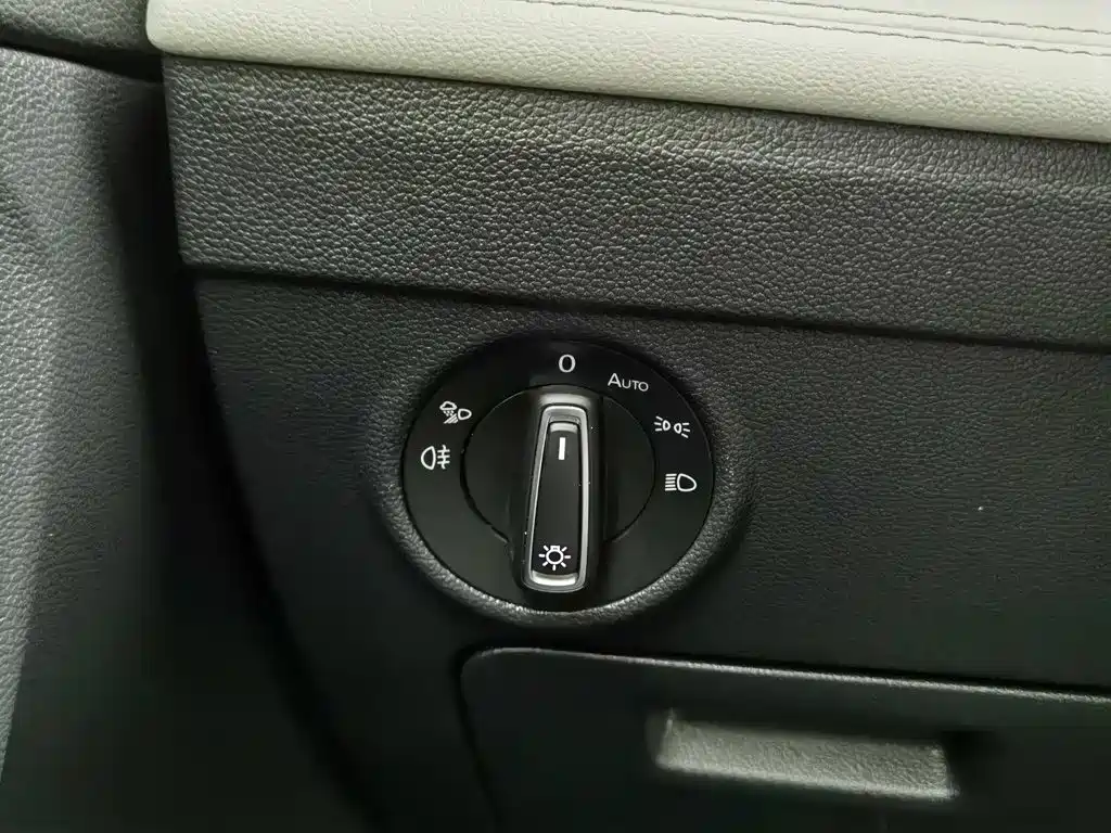 Volkswagen Tiguan L — миниатюра 21