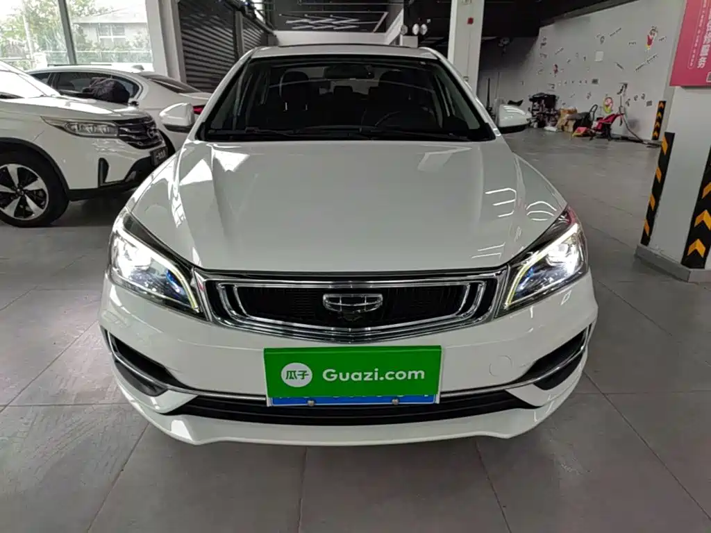 Geely Emgrand — миниатюра 3