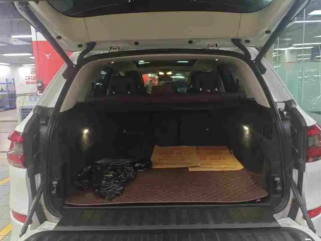BMW X5 (Import) — миниатюра 9
