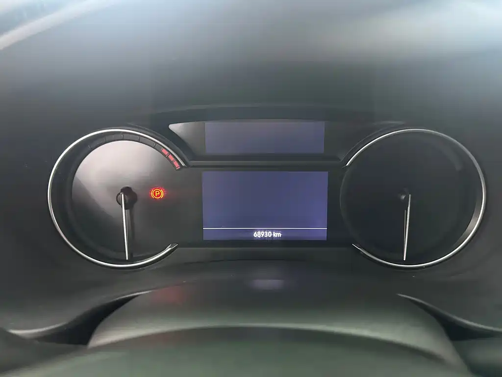 Cadillac XT4 — миниатюра 16