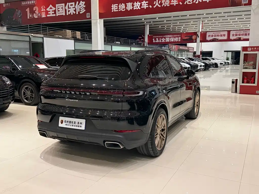 Porsche Cayenne — миниатюра 5