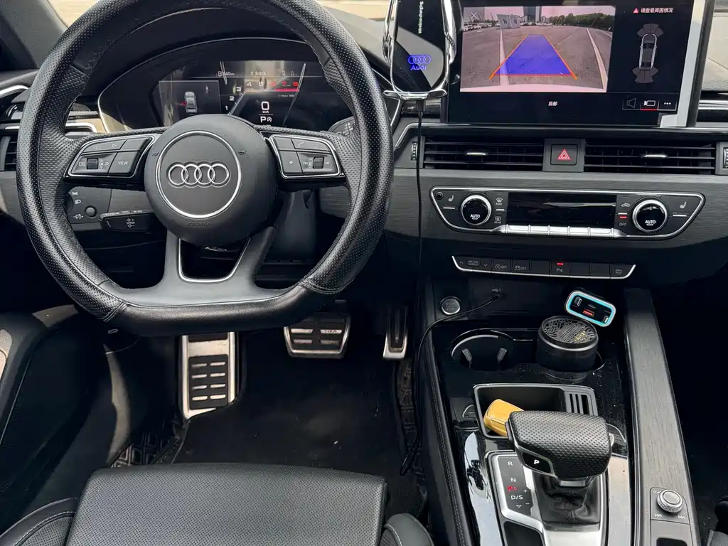 Audi A4L 2024 40 TFSI Luxury