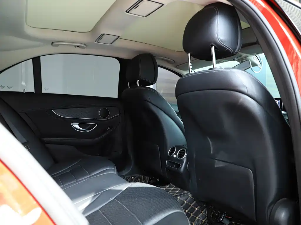 Mercedes-Benz C-Class — миниатюра 9