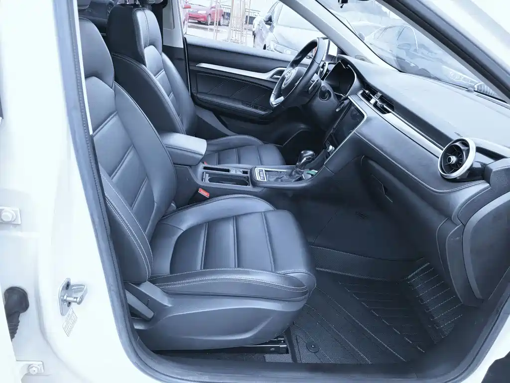 MG MG6 — миниатюра 14