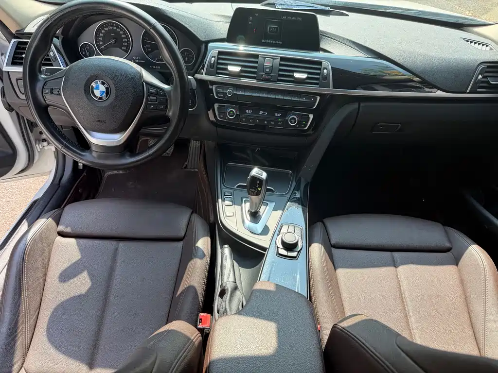 BMW 3 Series — миниатюра 9