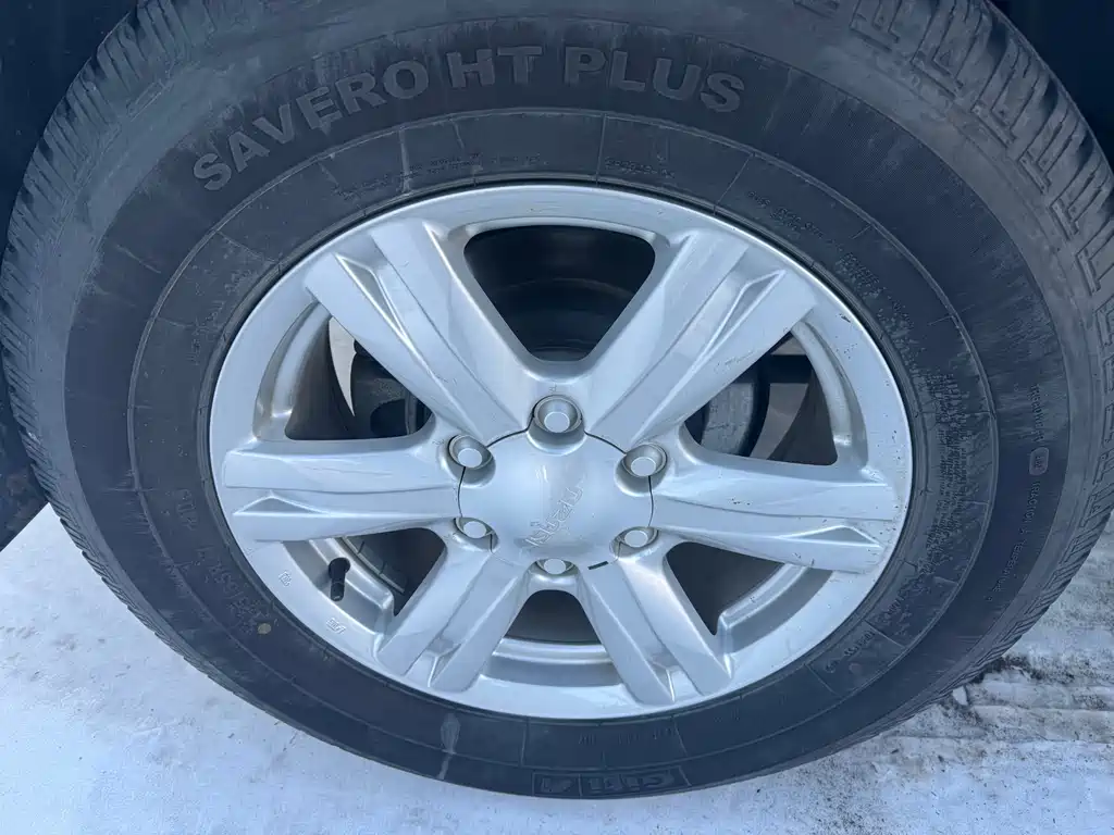 ISUZU MU X SHEPHERD RANGER