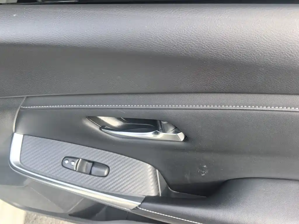Nissan Sylphy — миниатюра 17