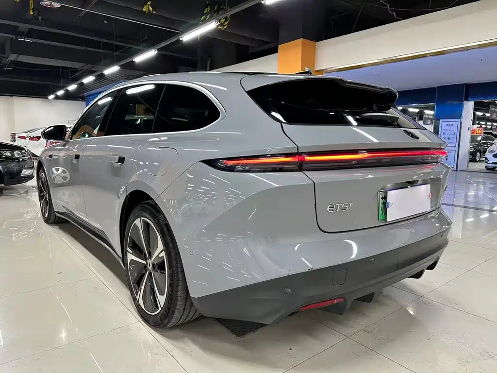 NIO NIO ET5T