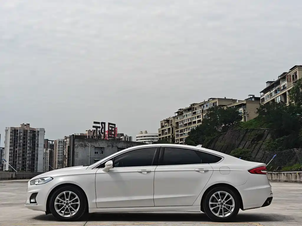 Ford Mondeo 2018 EcoBoost 200 Fashion VI