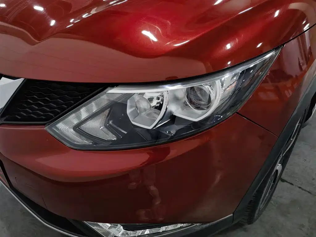 Nissan Qashqai 2017 2.0L CVT Luxury V