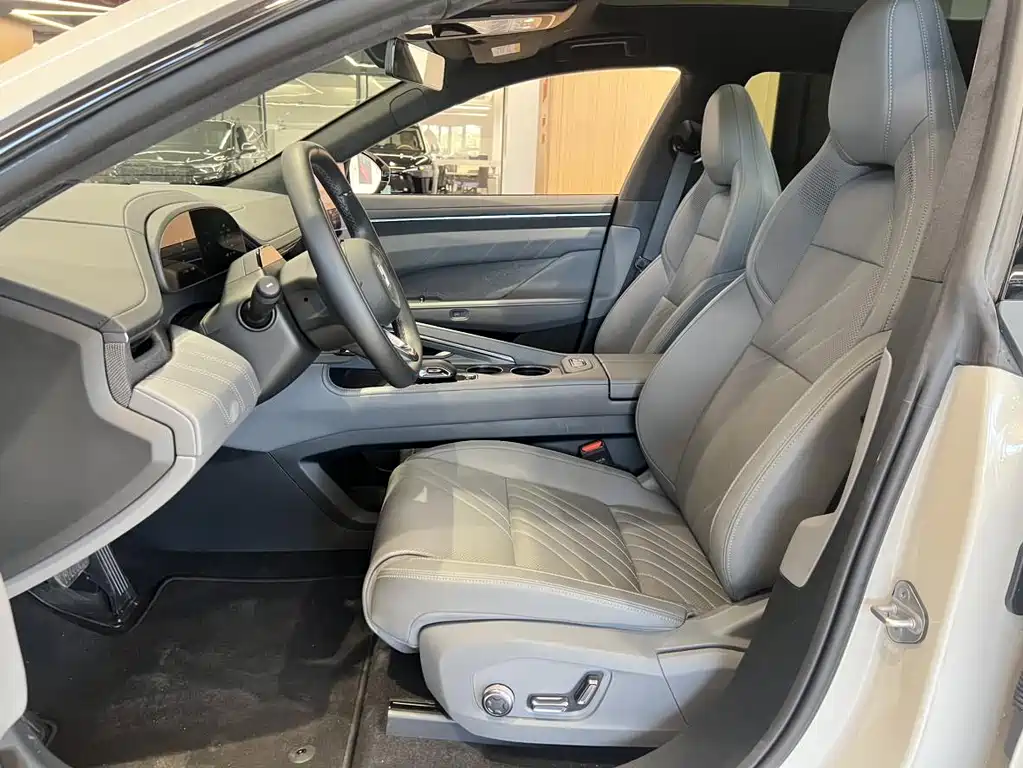 ZEEKR EXTREME KRYPTON 001