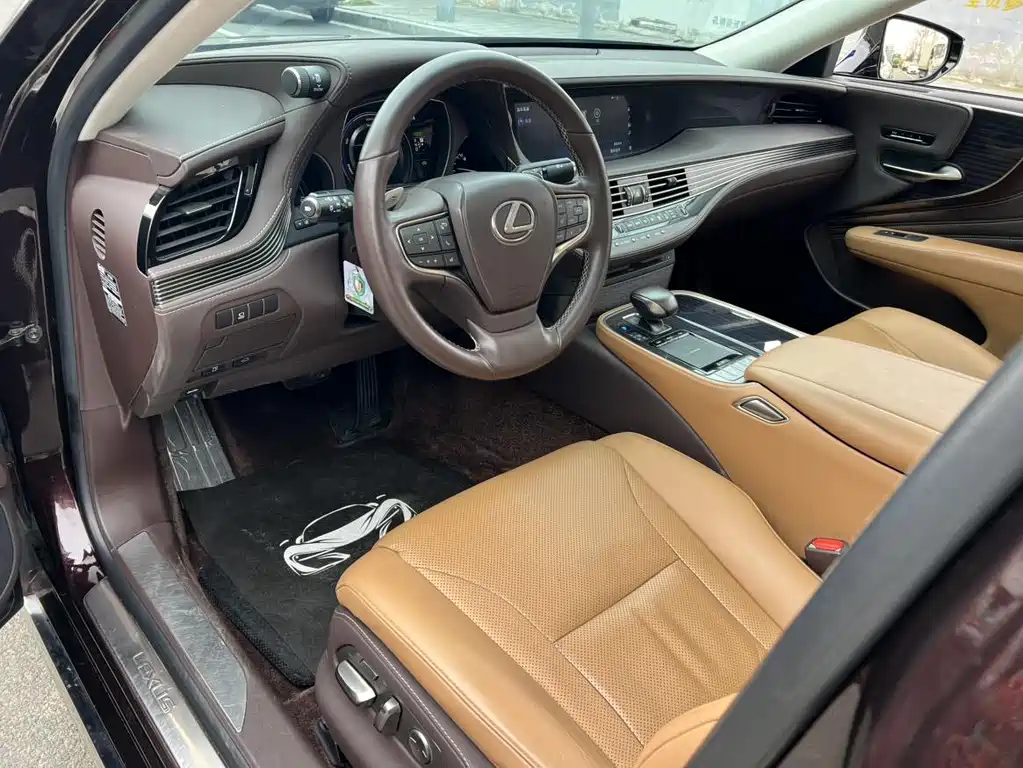 Lexus LS 2020 500h VI