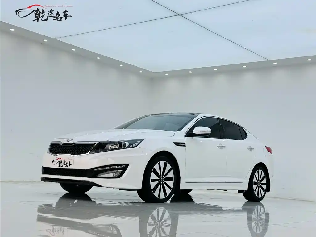 Kia K5 2011