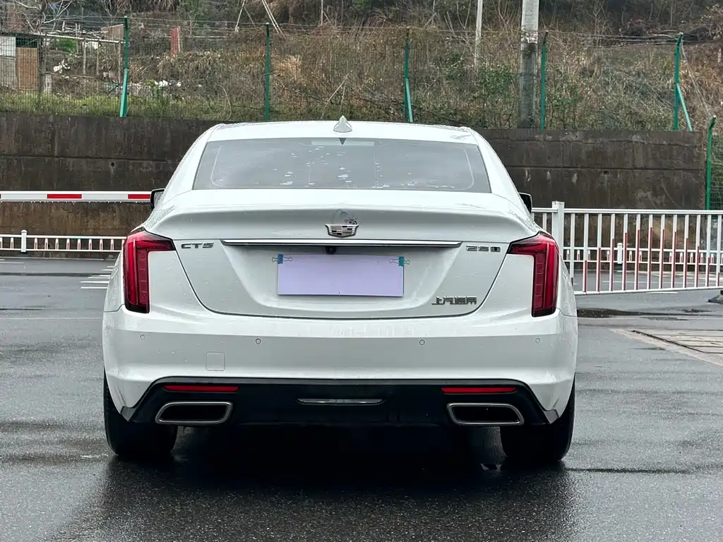 CADILLAC CT5