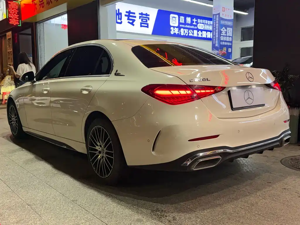 Mercedes-Benz C-Class — миниатюра 9