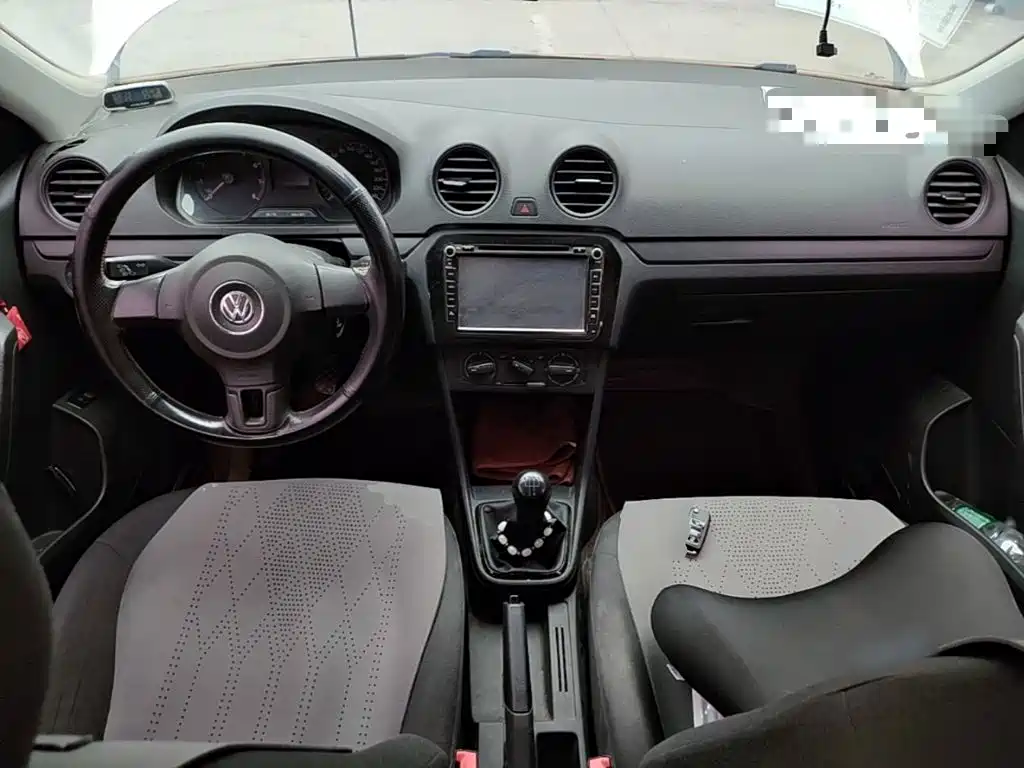 Volkswagen Jetta — миниатюра 14