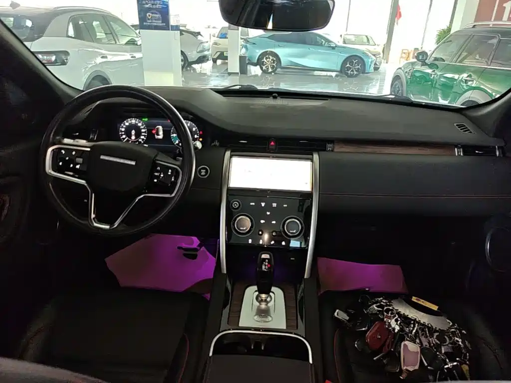 Land Rover Discovery Sport — миниатюра 10