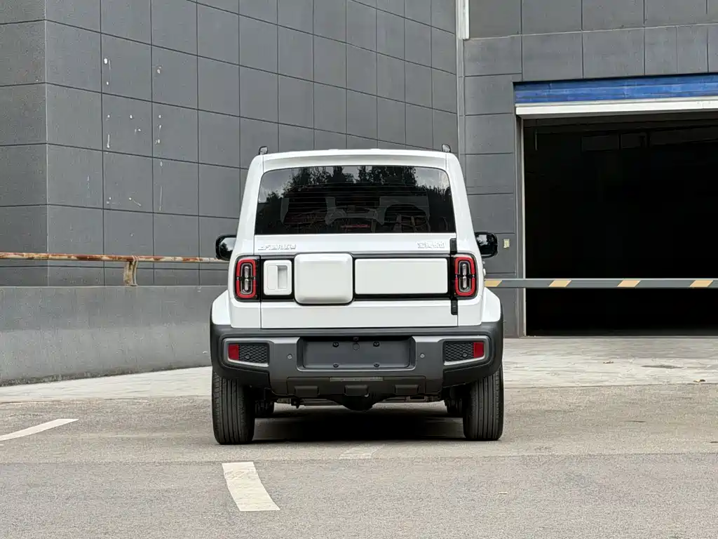 Baojun Yueye — миниатюра 6