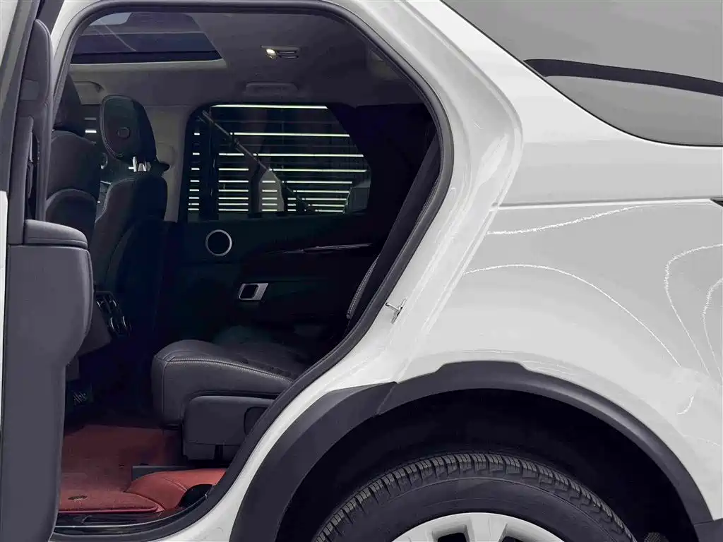 Land Rover Discovery — миниатюра 9