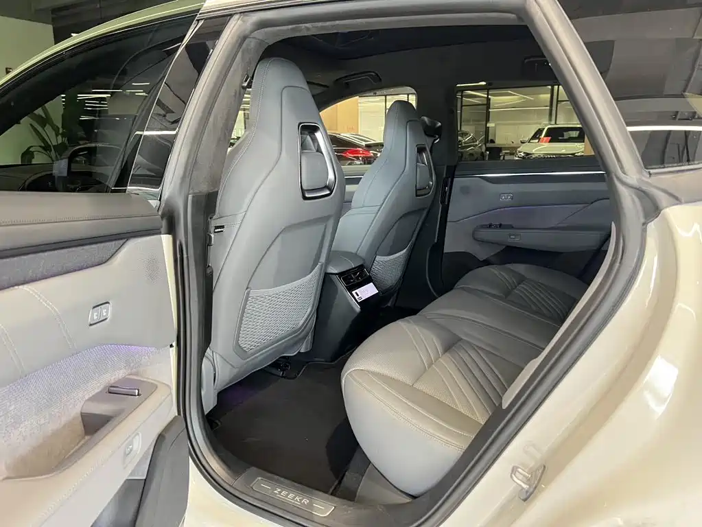 ZEEKR EXTREME KRYPTON 001