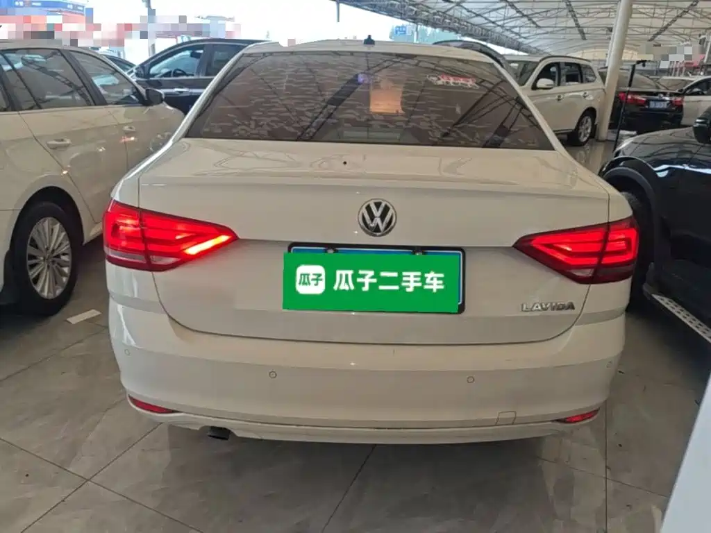 Volkswagen Lavida — миниатюра 6