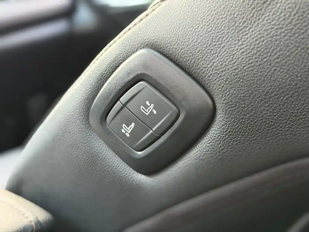 Toyota Camry — миниатюра 15