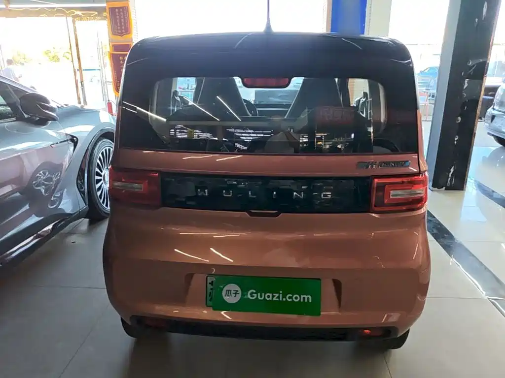 Wuling MINIEV — миниатюра 6