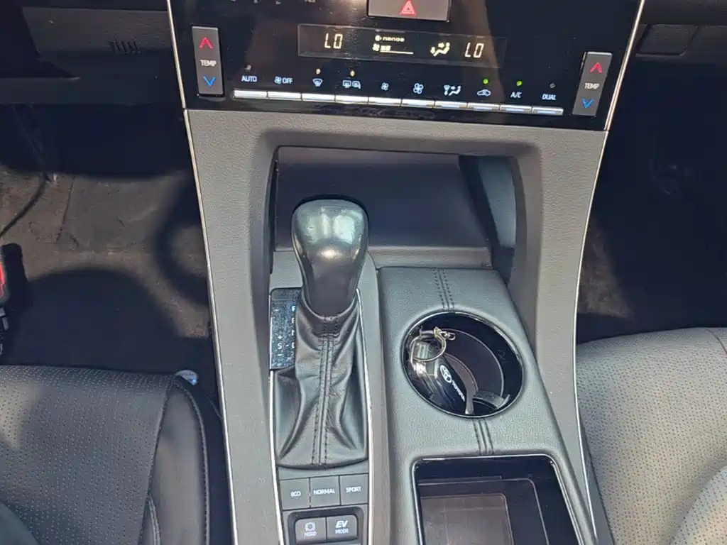 Toyota Avalon — миниатюра 14