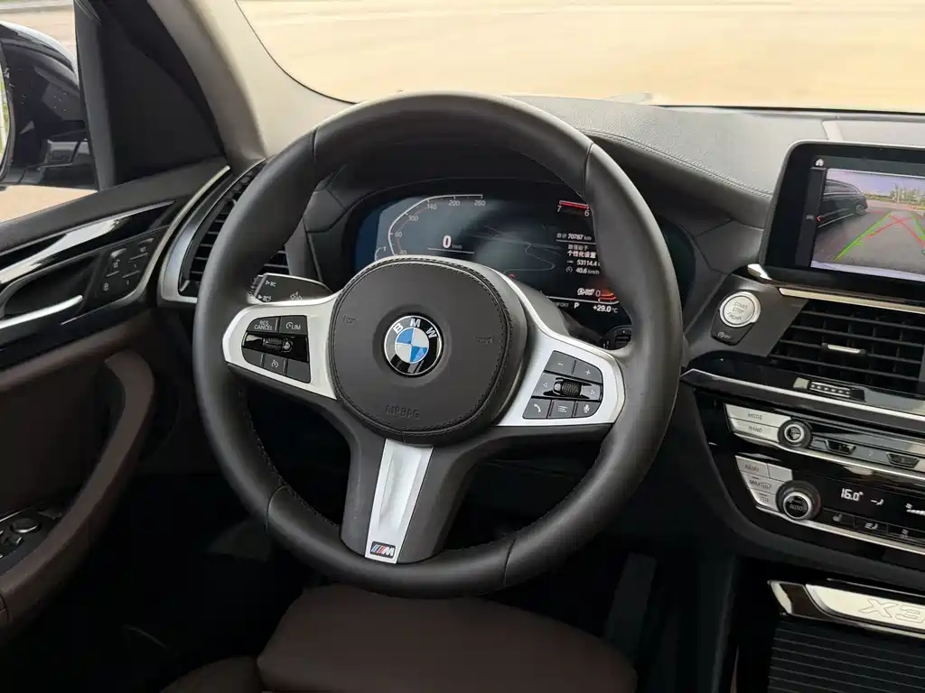 BMW X3 — миниатюра 5