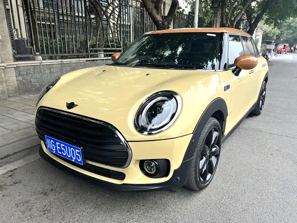 MINI CLUBMAN