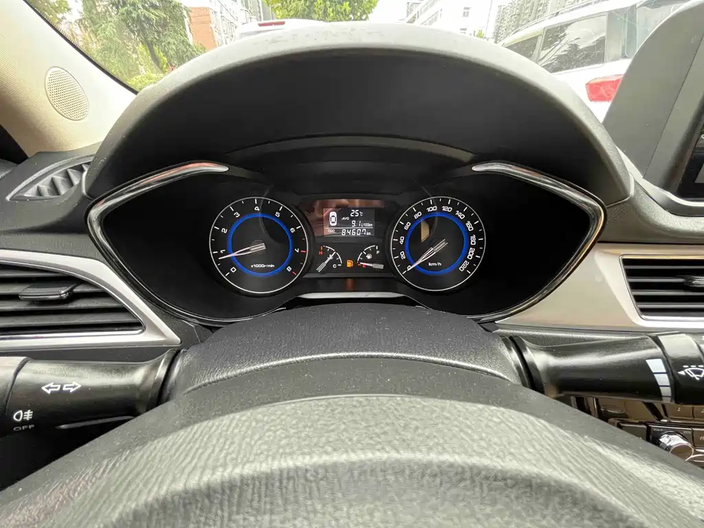 Changan V7 — миниатюра 12