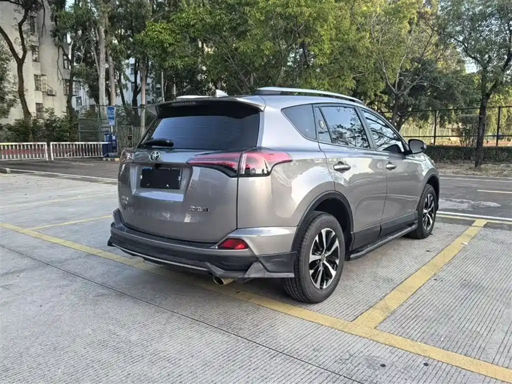 TOYOTA RAV4 RONGFANG
