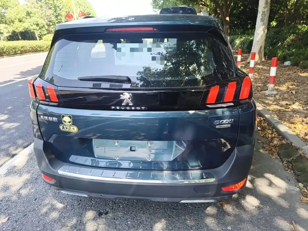 Peugeot 5008 — миниатюра 6