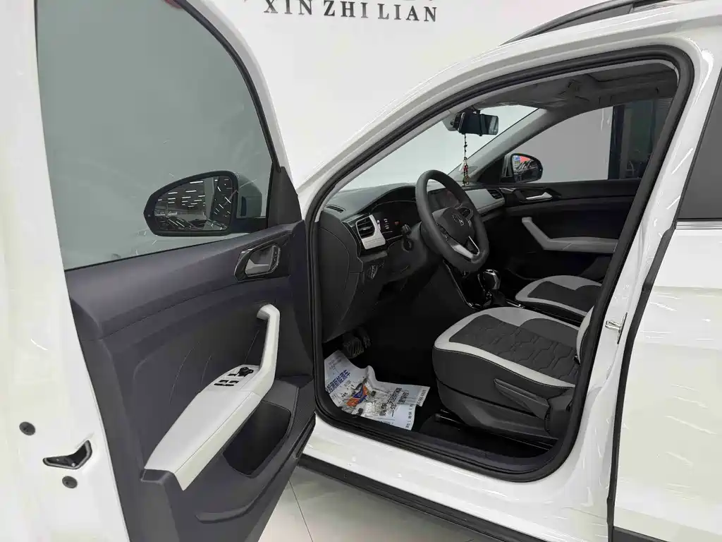 Volkswagen Tharu — миниатюра 7