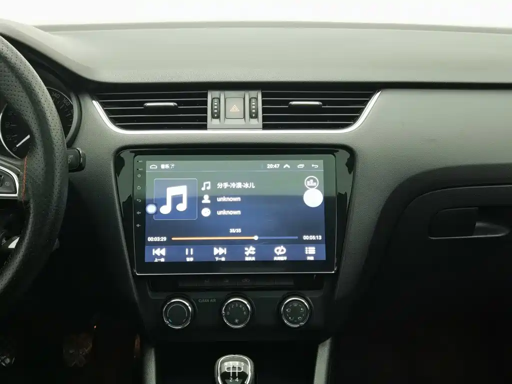 Skoda Octavia — миниатюра 12