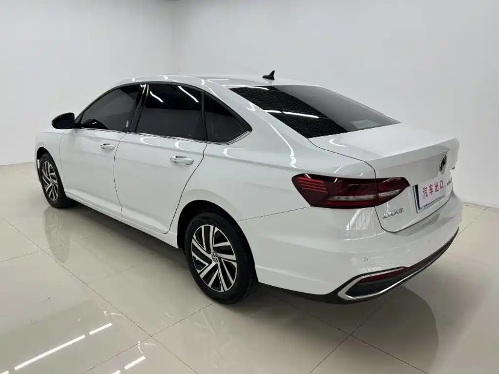 Volkswagen Lavida — миниатюра 6