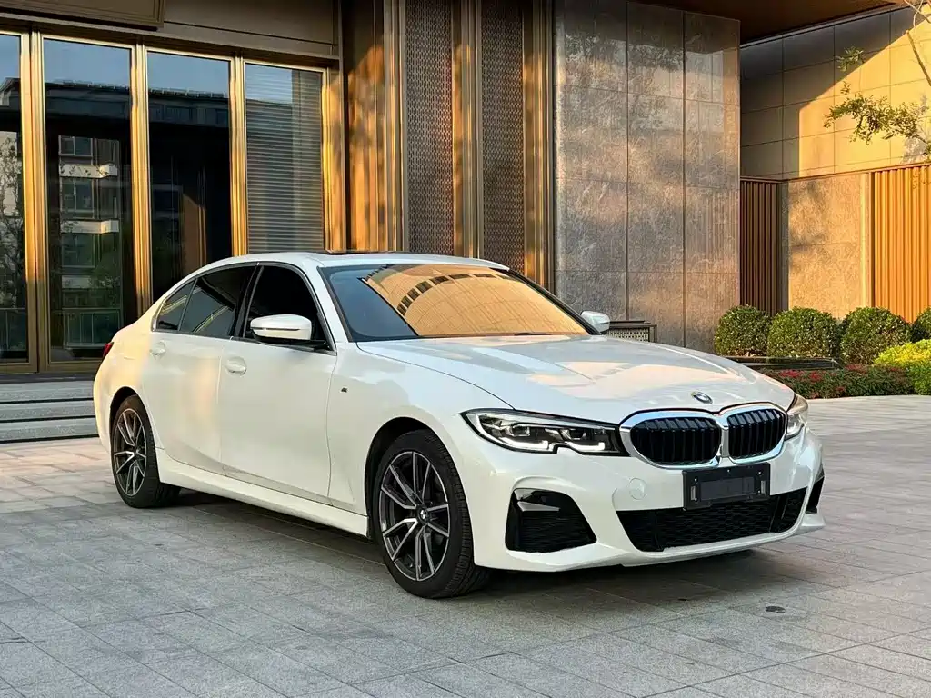 BMW  3 SERIES