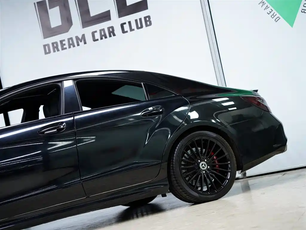 MERCEDES-BENZ CLS AMG