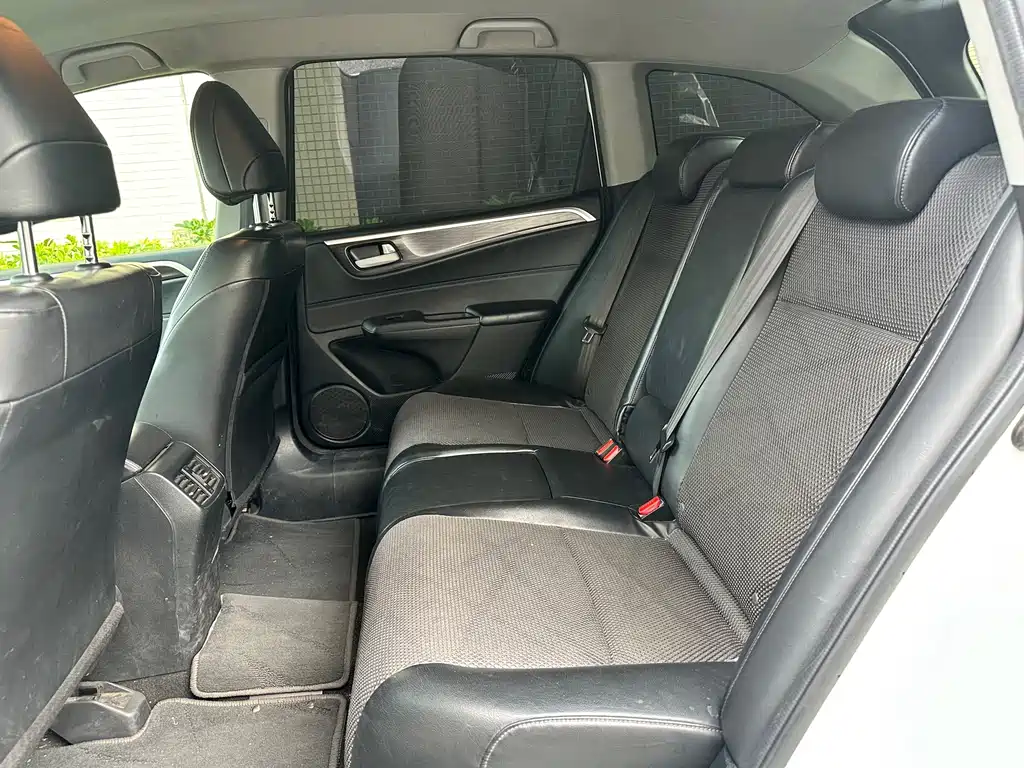 Honda Jade — миниатюра 5