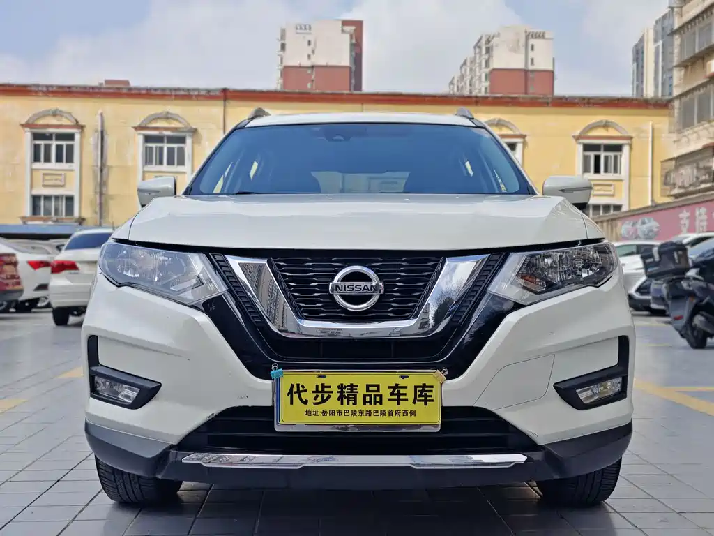 NISSAN QIJUN