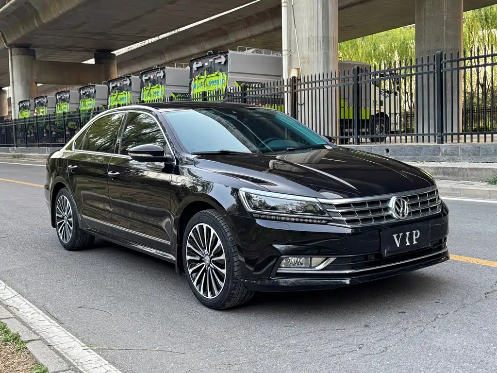 Volkswagen Passat 2016 380TSI DSG