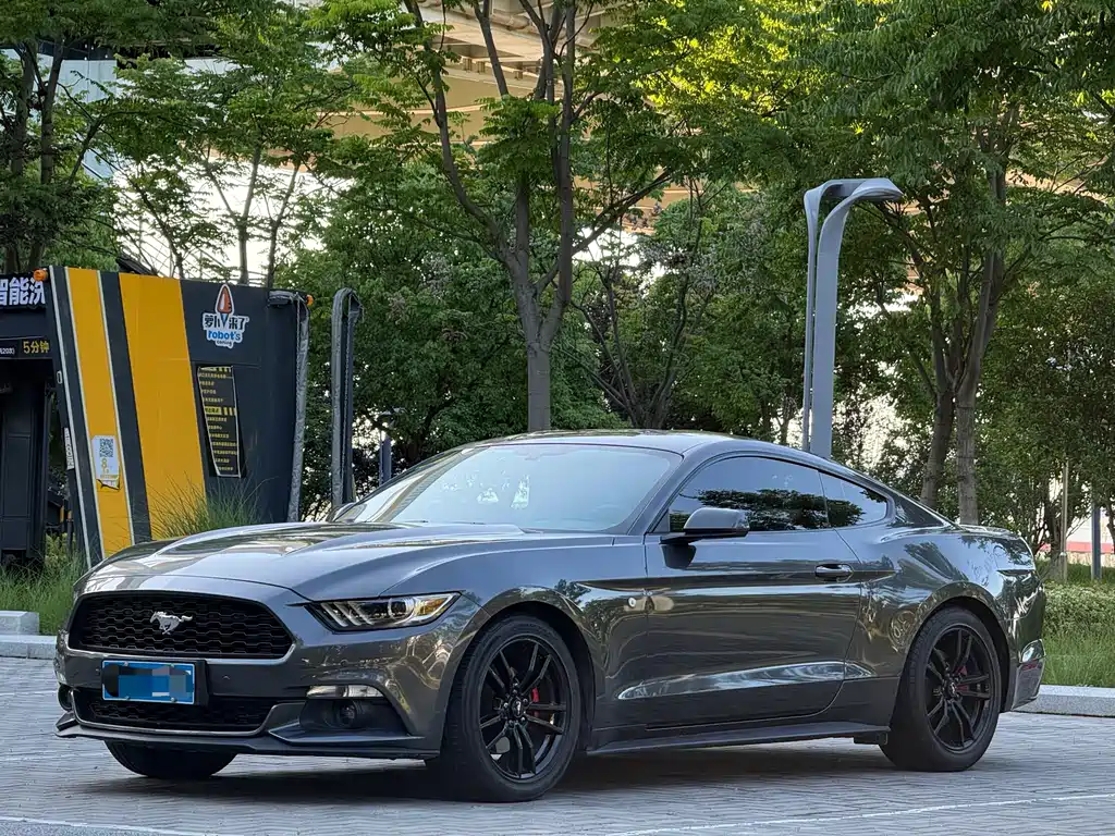 Купить Ford Mustang